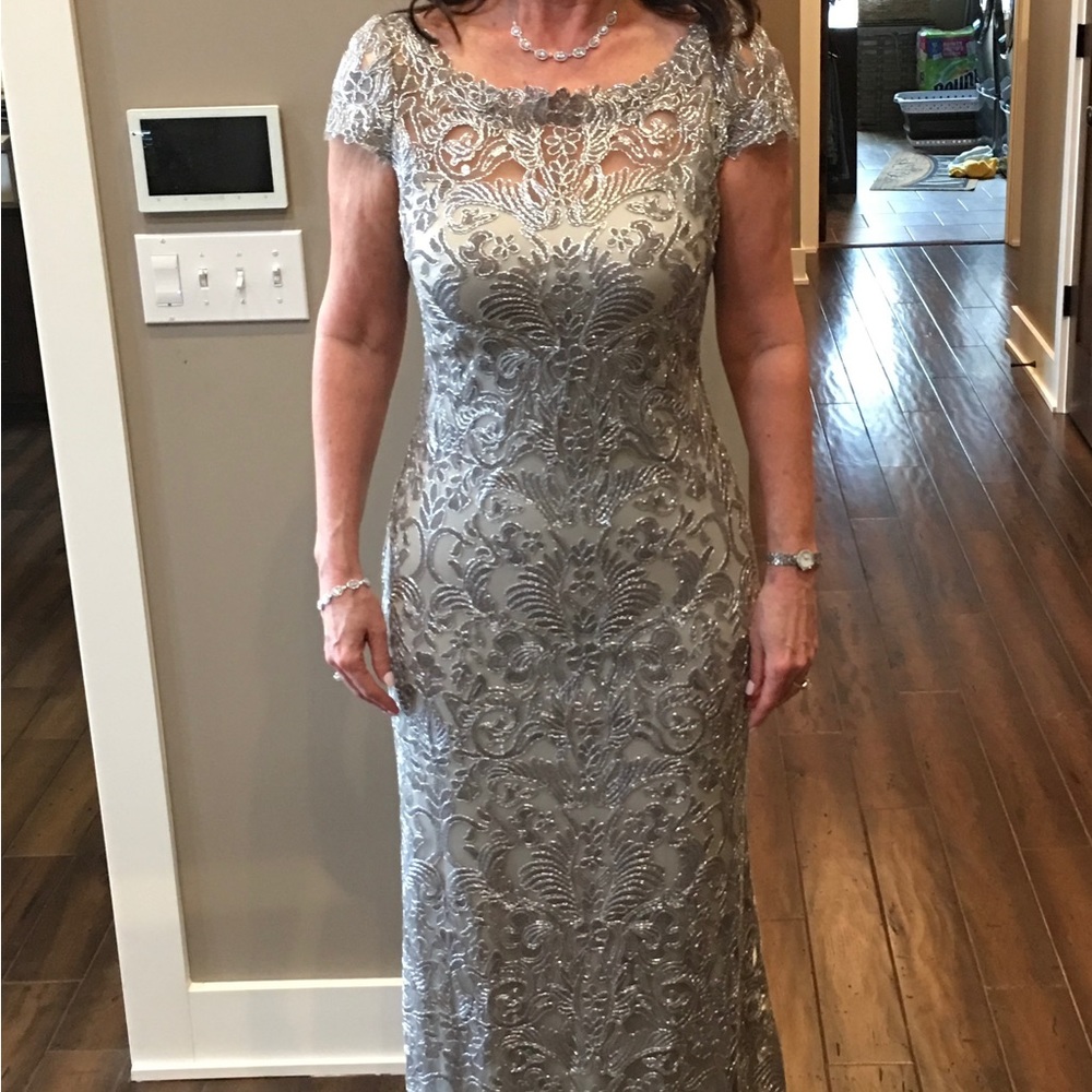 Gorgeous Tadashi Shoji Mother-of-the-bride (or other formal occasion) dress